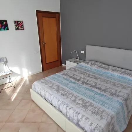 Ampio Bilocale Con Giardino Riccione