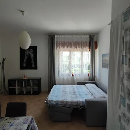Ampio Bilocale Con Giardino 아파트 *