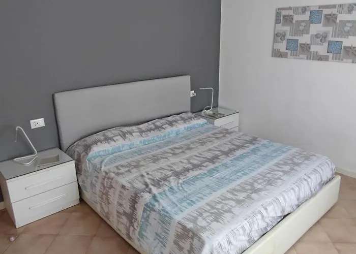 Ampio Bilocale Con Giardino *