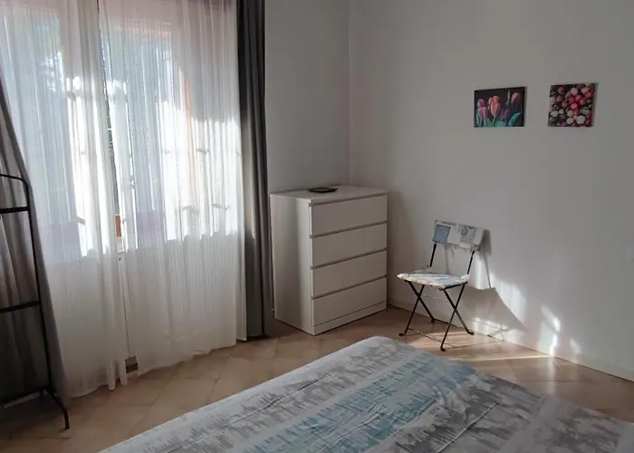 Apartman Ampio Bilocale Con Giardino