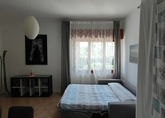 Ampio Bilocale Con Giardino Apartman *